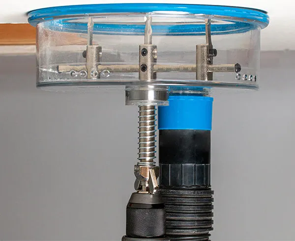 Adjustable Round Hole Cutter w/ Vacuum Port, 9"