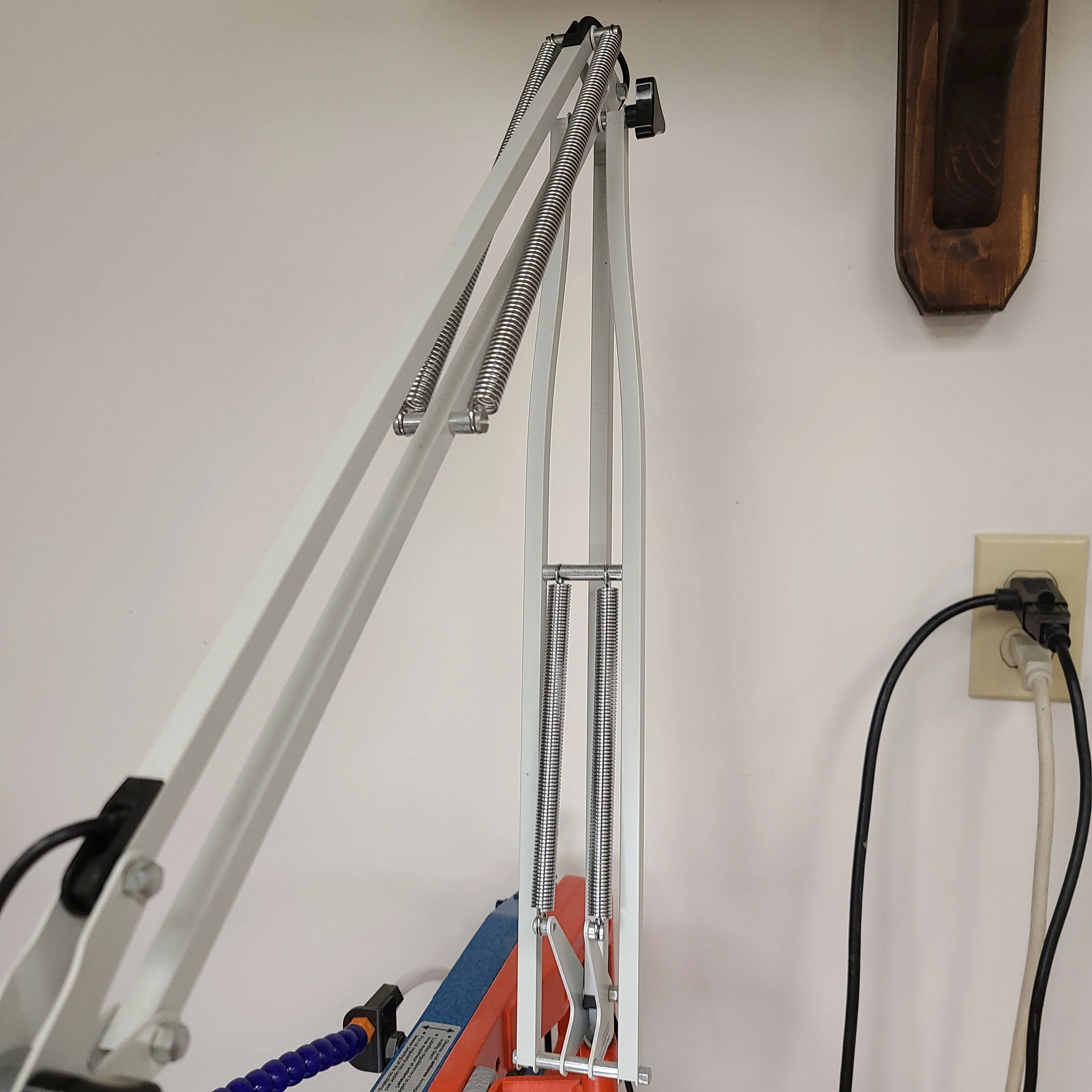 HLX6G2 Luxo Magnifier Lamp