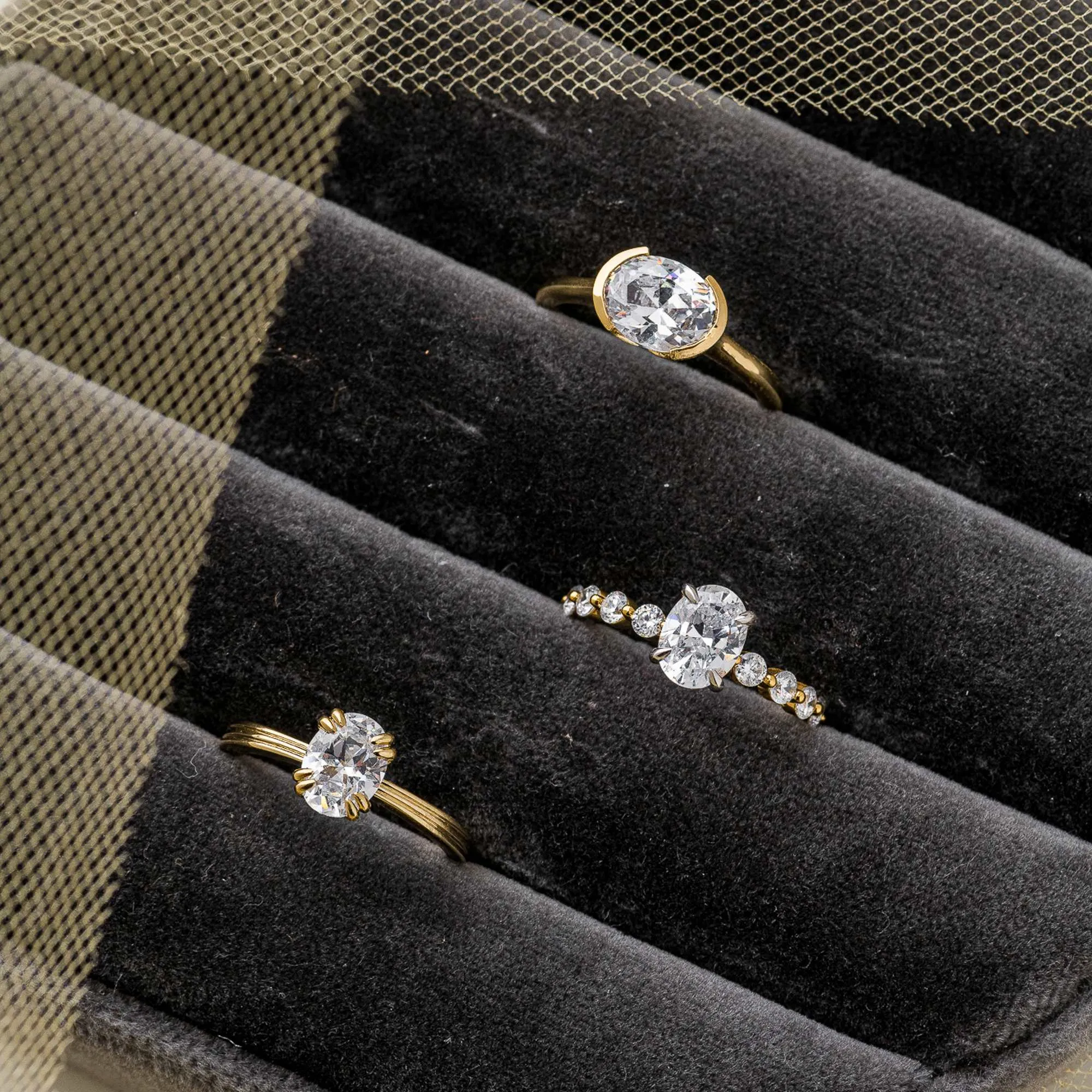 Lab-Grown Diamond Oval Double Claw Ring in 14k Gold