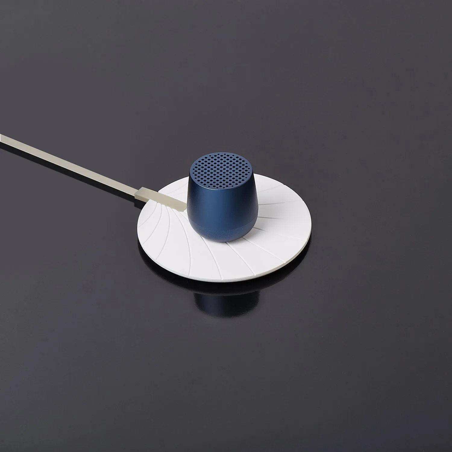 Lexon Mino  Wireless Charging Bluetooth Speaker