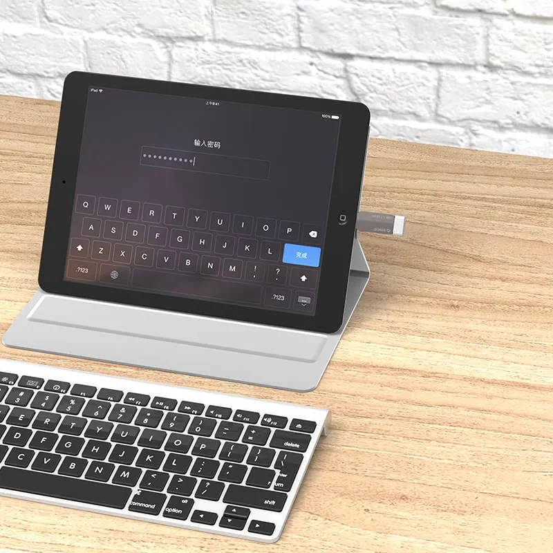 Orico Usb Type-C To Usb-A 3.1 Chargesync On The Go Adapter - Silver